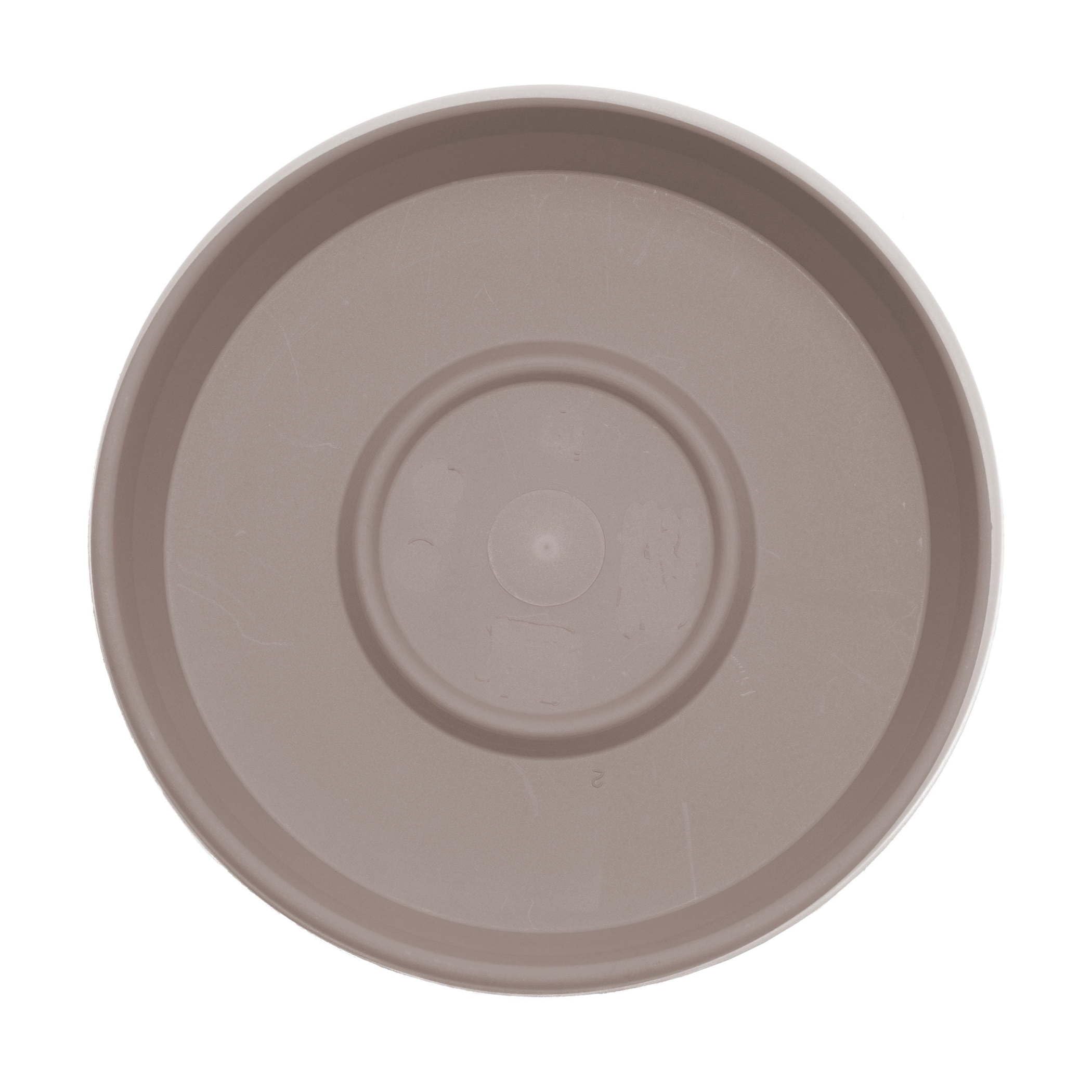 Bloem Terra Saucer Tray's durable resin resists fading for long-lasting decor.