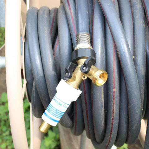 Blue Penguin outdoor faucet protection highlights reliable freezing defense in extreme winters.