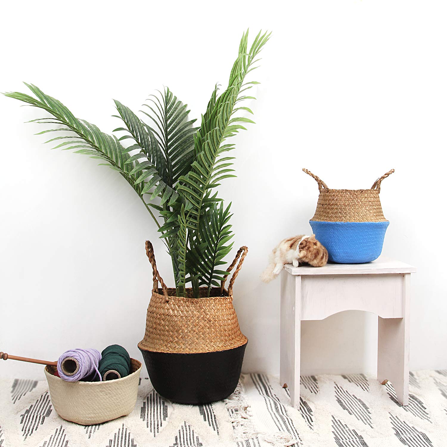 BlueMake Seagrass Belly Basket with flat bottom for stable placement.