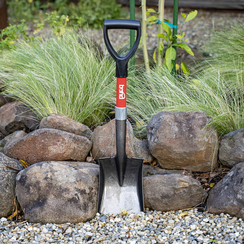Bond LH047 mini D-handle square shovel's D-handle provides greater leverage during digging.