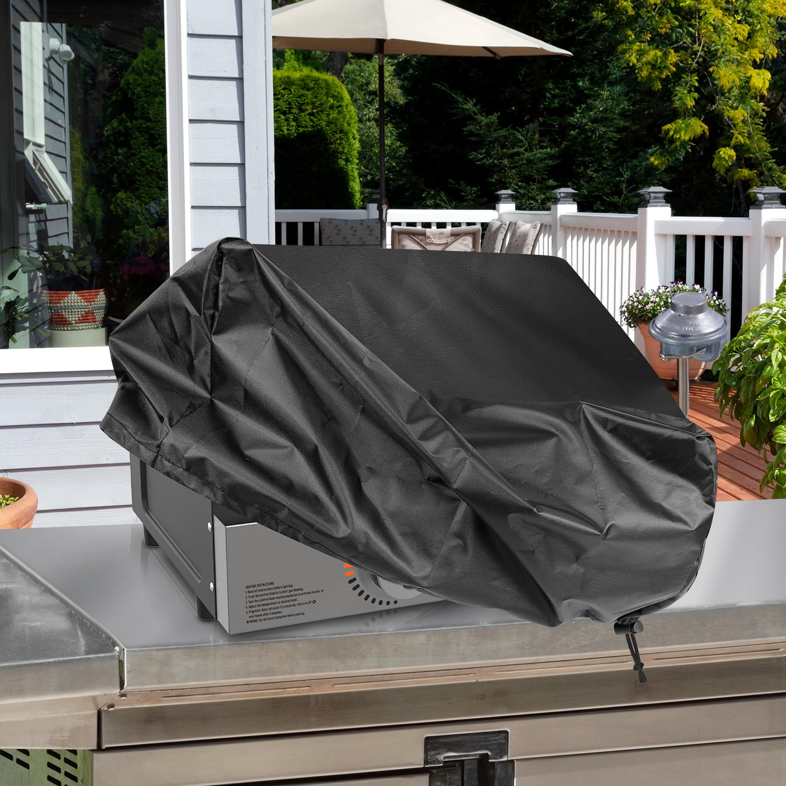 Bonnary easy-clean fabric makes maintenance quick after use.
