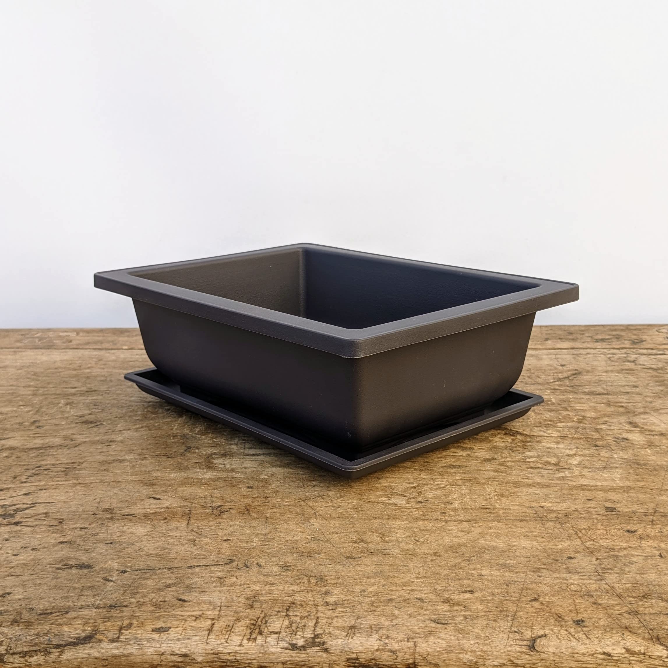 Bonsai Outlet budget-friendly bonsai pots that last for years.