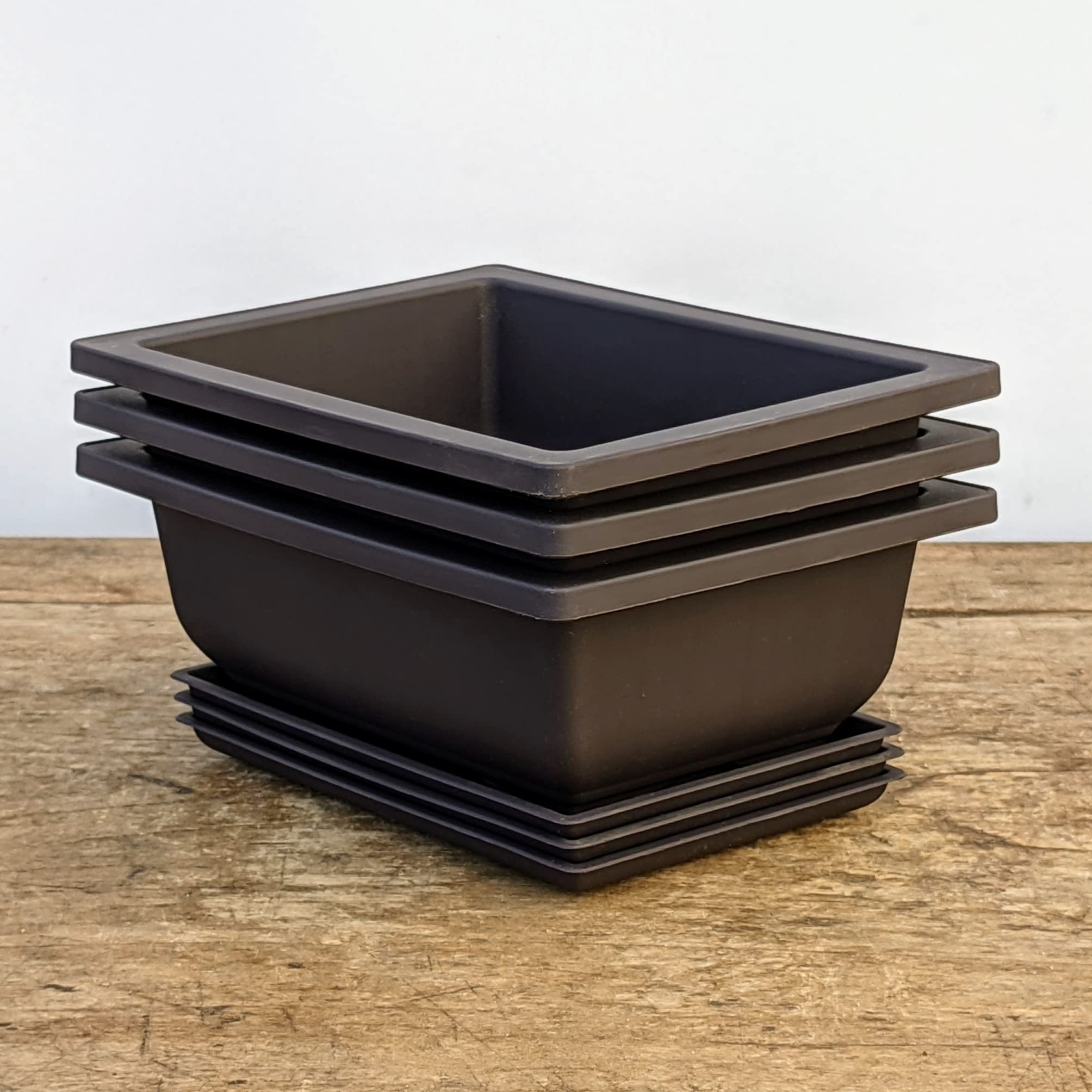 Bonsai Outlet humidity tray included keeps roots moist while watering.
