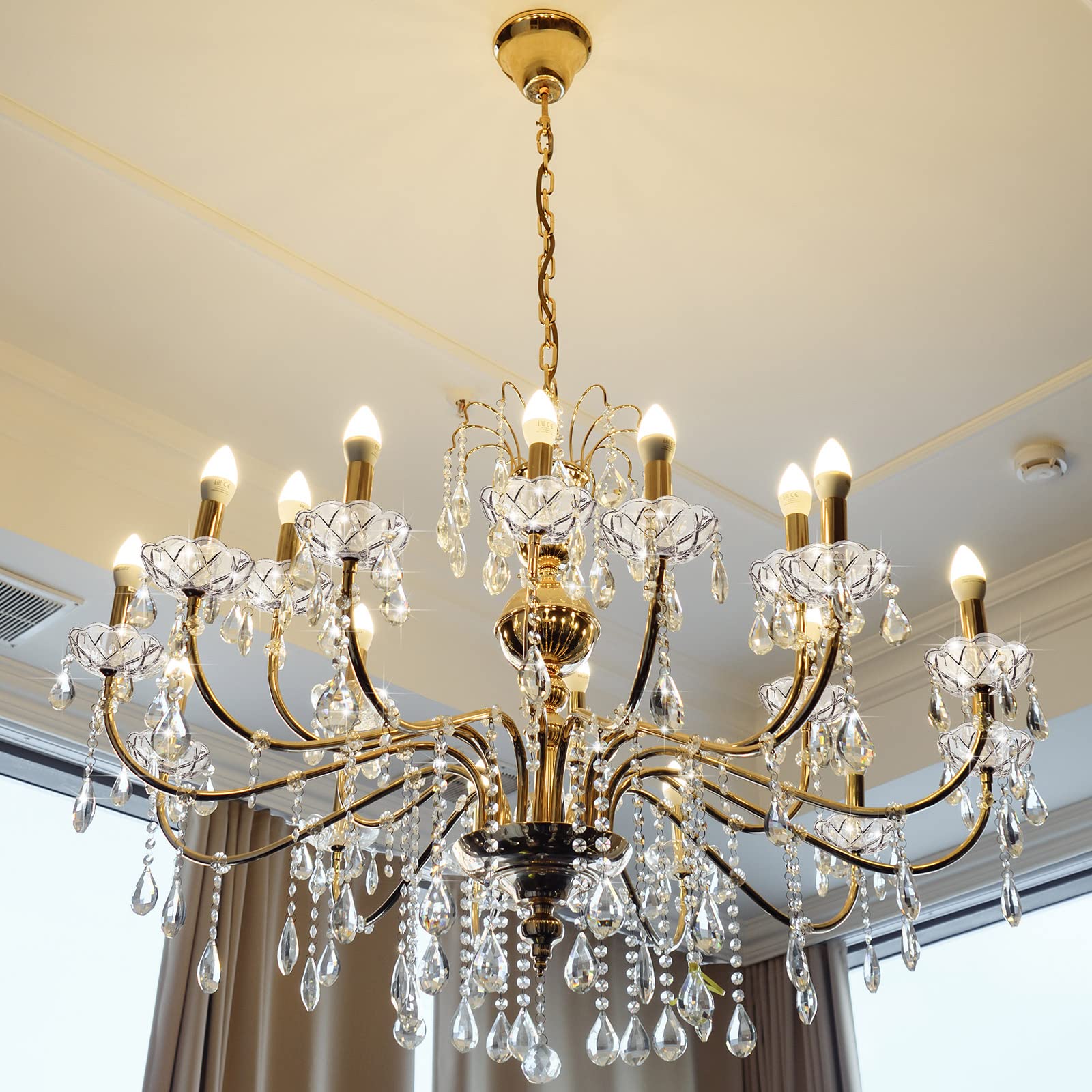 Bonuci crystal bobeche six-pack provides durable decor components