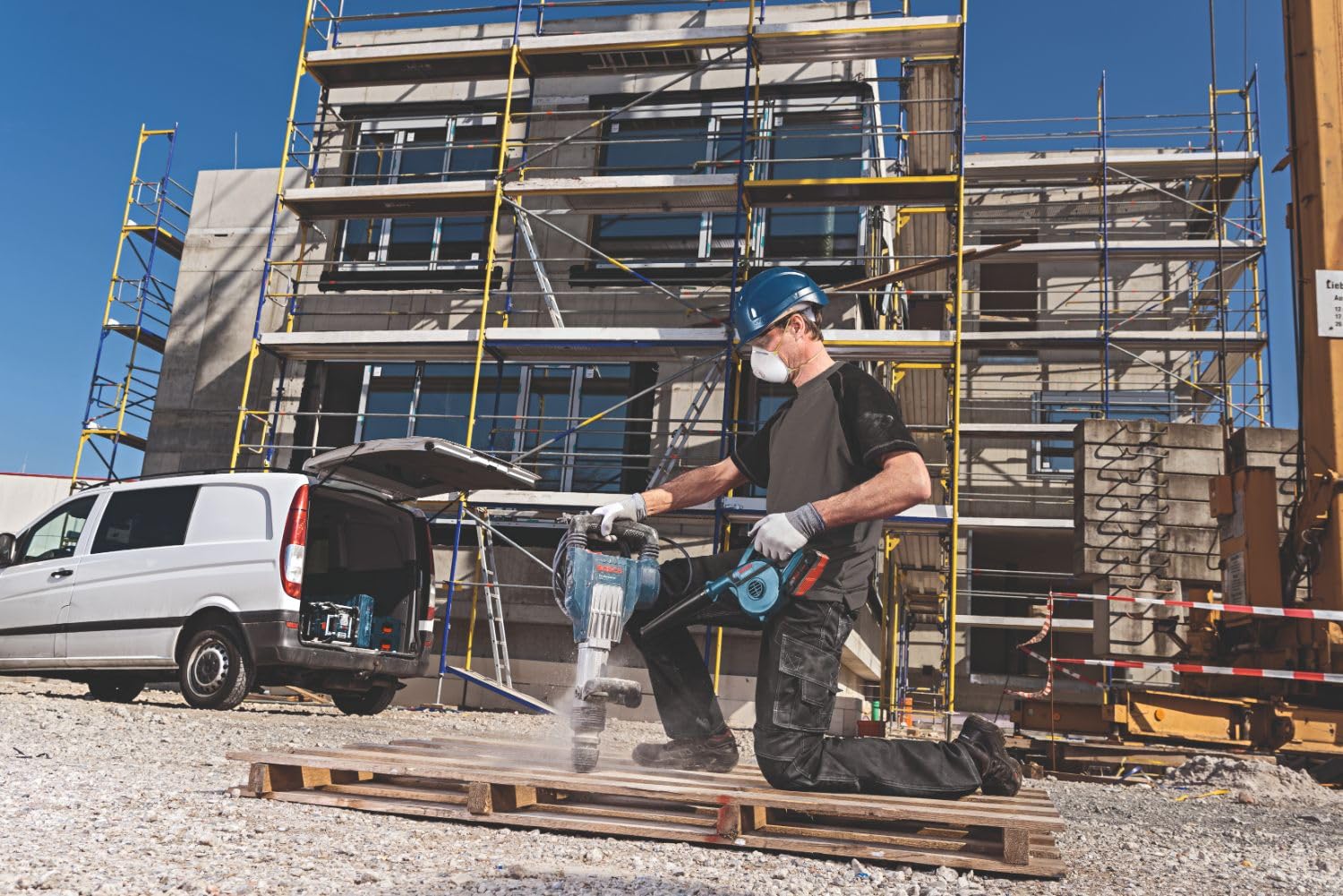 Bosch GBL18V-71N compact tool only for on-the-go tasks.