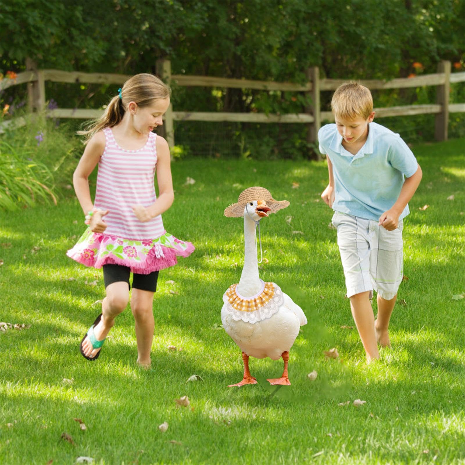 BOXOB goose set suited for summer-to-fall lawn displays.