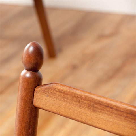 BplusZ rounded-edges image emphasizes toddler safety during play and rocking.