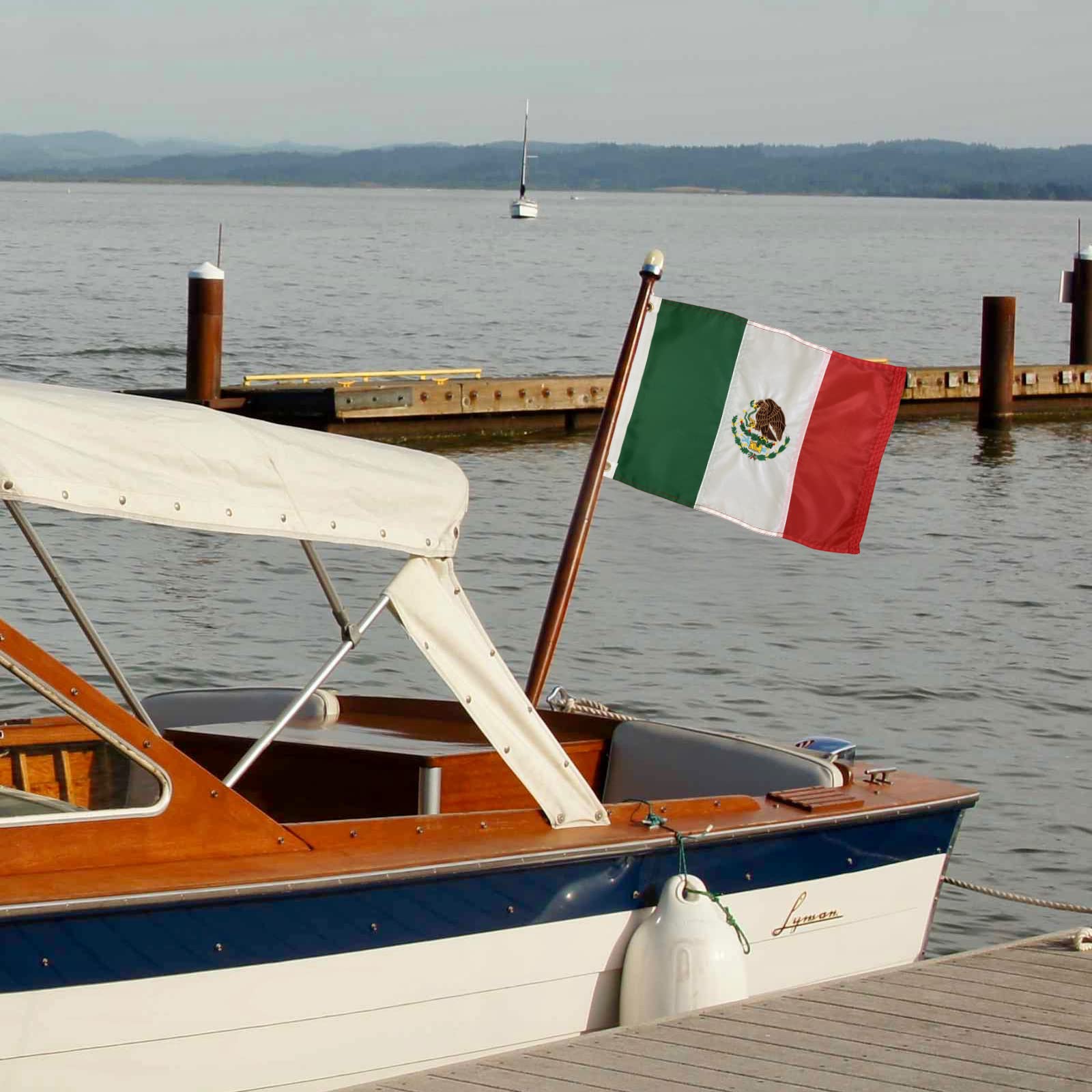 Durable flag with reinforced edges for boats and decks