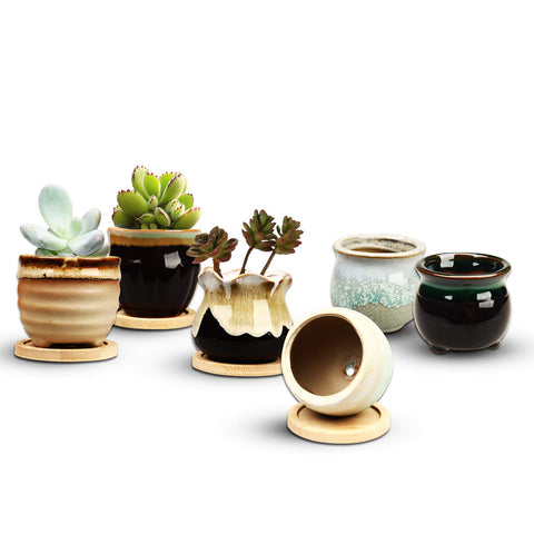 Brajttt small ceramic pot with flat base, vibrant glaze to brighten desks.