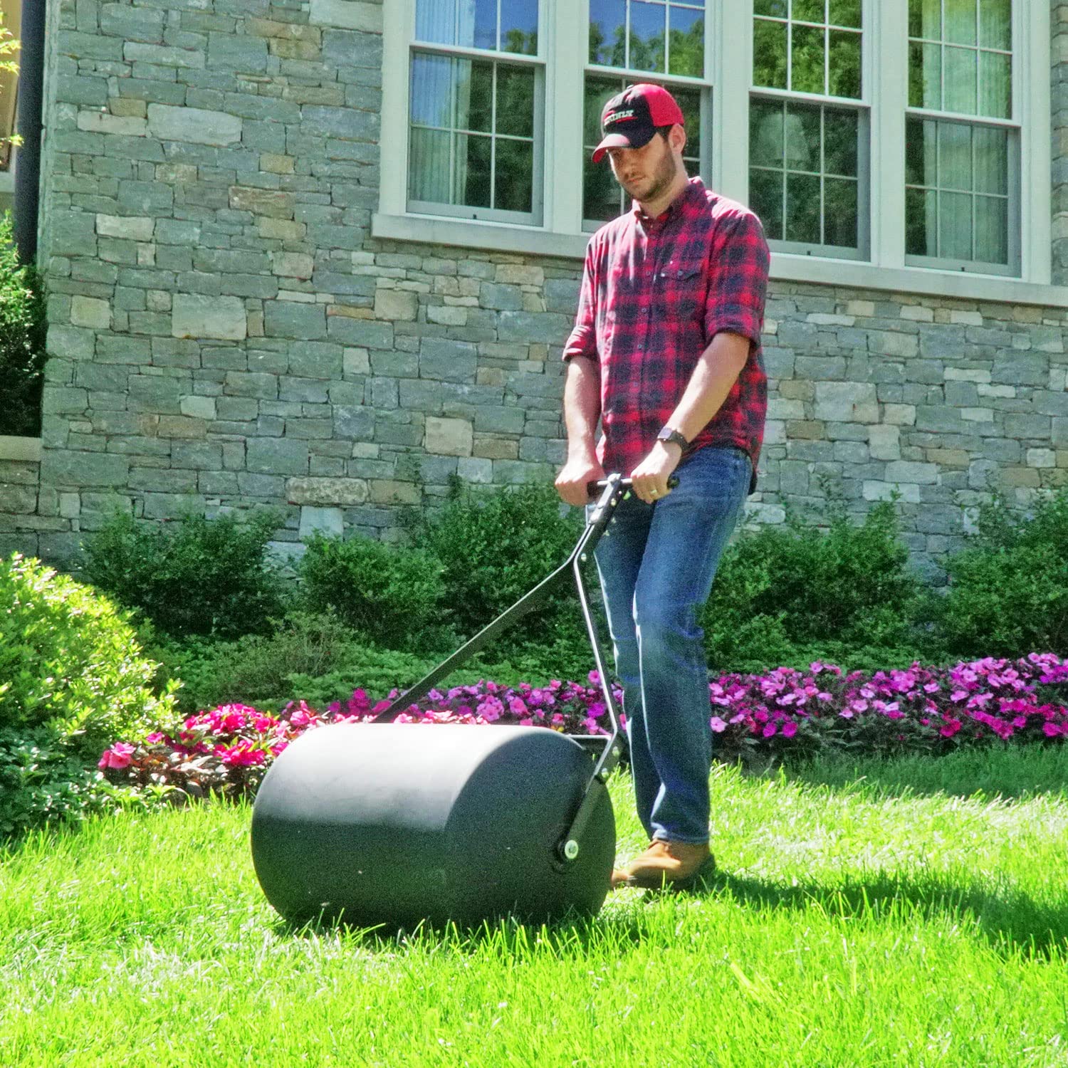 Brinly PRC-24BH push-and-tow versatility enables use in tight spaces or open areas.