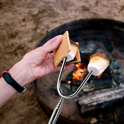 BRIOUT five-pack with colorful handles helps everyone identify their skewer at the fire pit.
