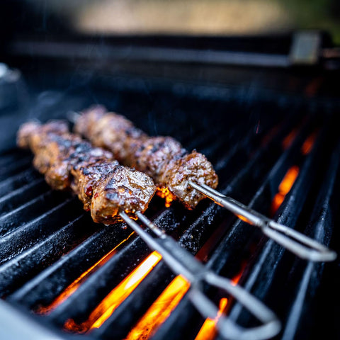 Great for kebabs and vegetables with a secure grip on Broil King skewers.