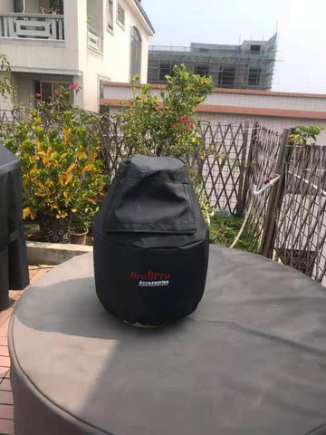 Durable 300D lining inside the BroilPro cover protects the cylinder.