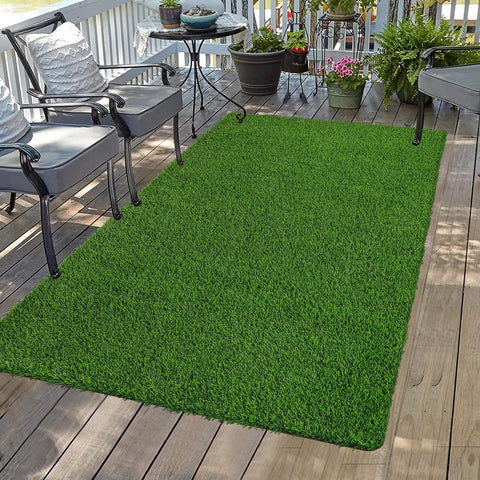 Bsmathom artificial grass rug close-up texture for a soft, realistic lawn look on patios.