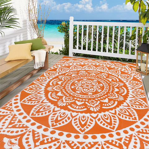 Bsmathom UV-resistant outdoor rug preserves color in sunlight.