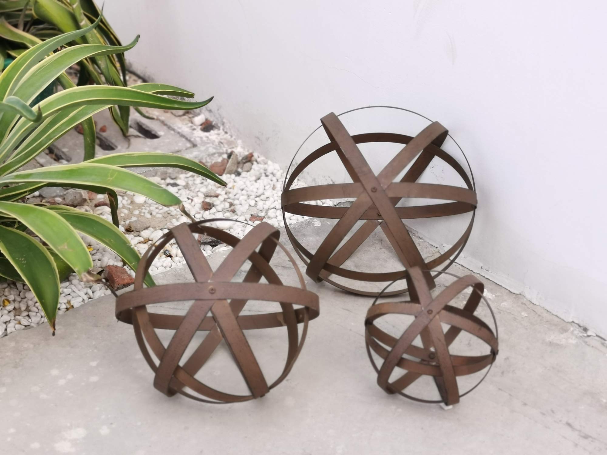 BSTGIFTS decorative orb enhances any garden decor with simple elegance.
