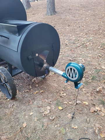 BSTJXDZ dual BBQ blower speed knob detail enables versatile ventilation during grilling.