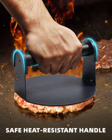 Bulado smashburger press with heat-resistant handle for safer, comfortable grilling.