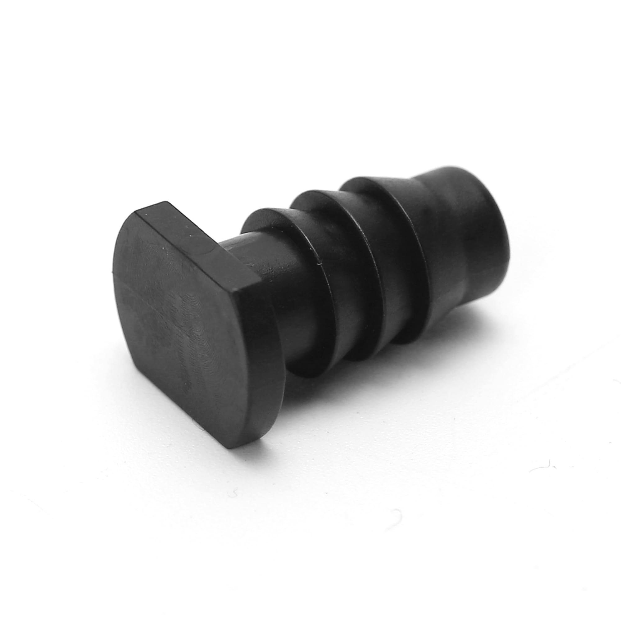 BuleVina end-cap fittings simplify garden system assembly.