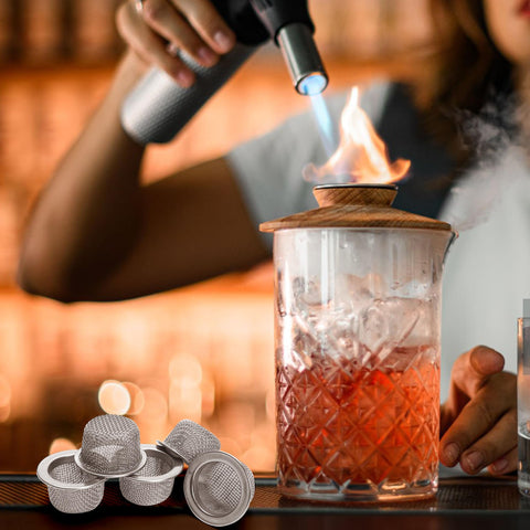 BuleVina smoker screen in a travel kit, ready for drinks on the go.