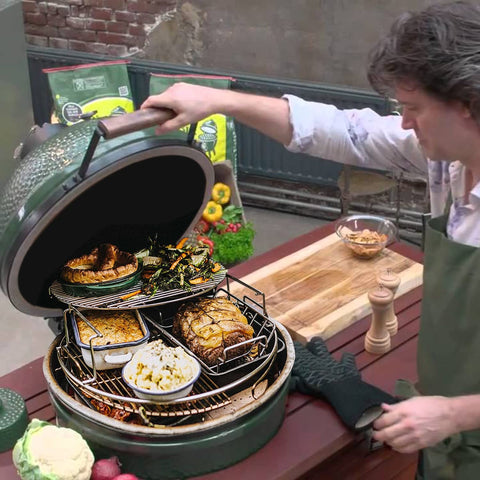 Burly Grill raised grid at 10 cm for easy access to food