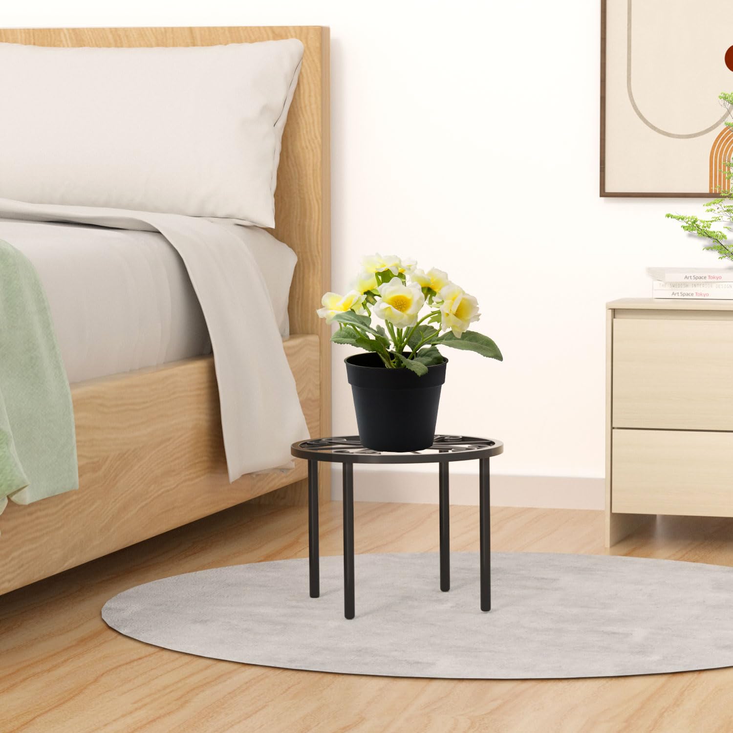 Bussdis compact stand fits corners and small spaces for planters