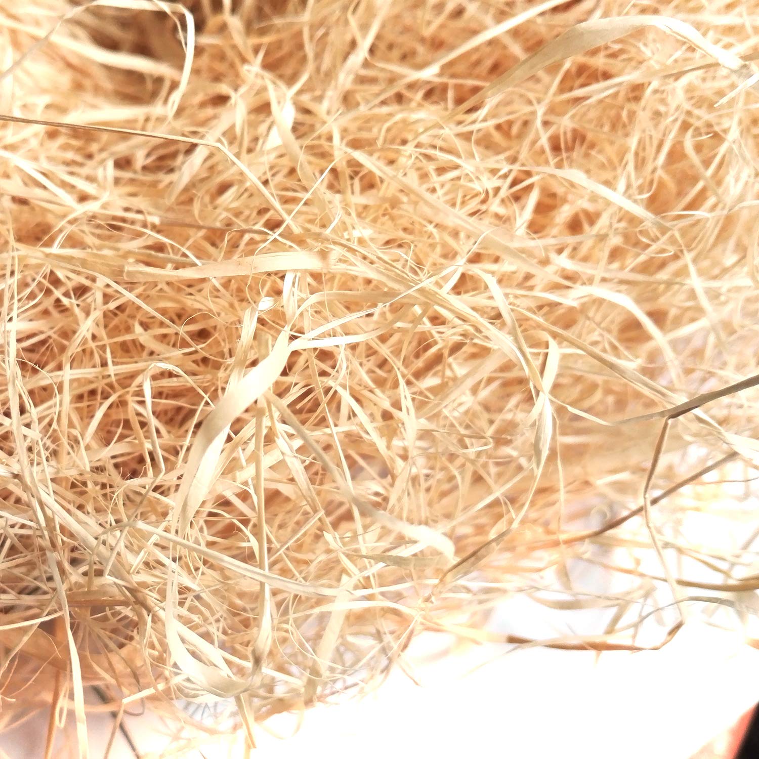 BWOGUE grass nesting pad keeps eggs on a clean surface for gentle handling