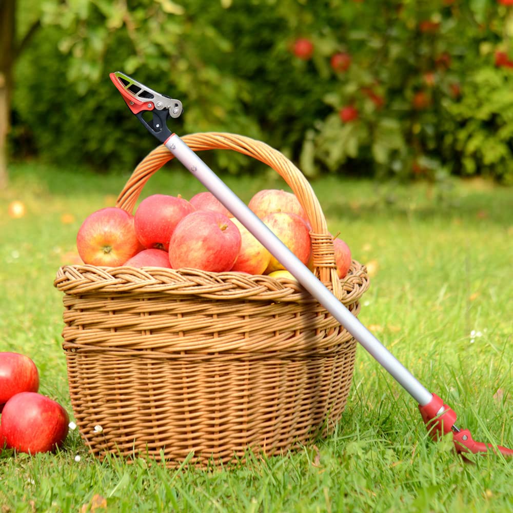 Byhagern ergonomic design minimizes strain during extended pruning.