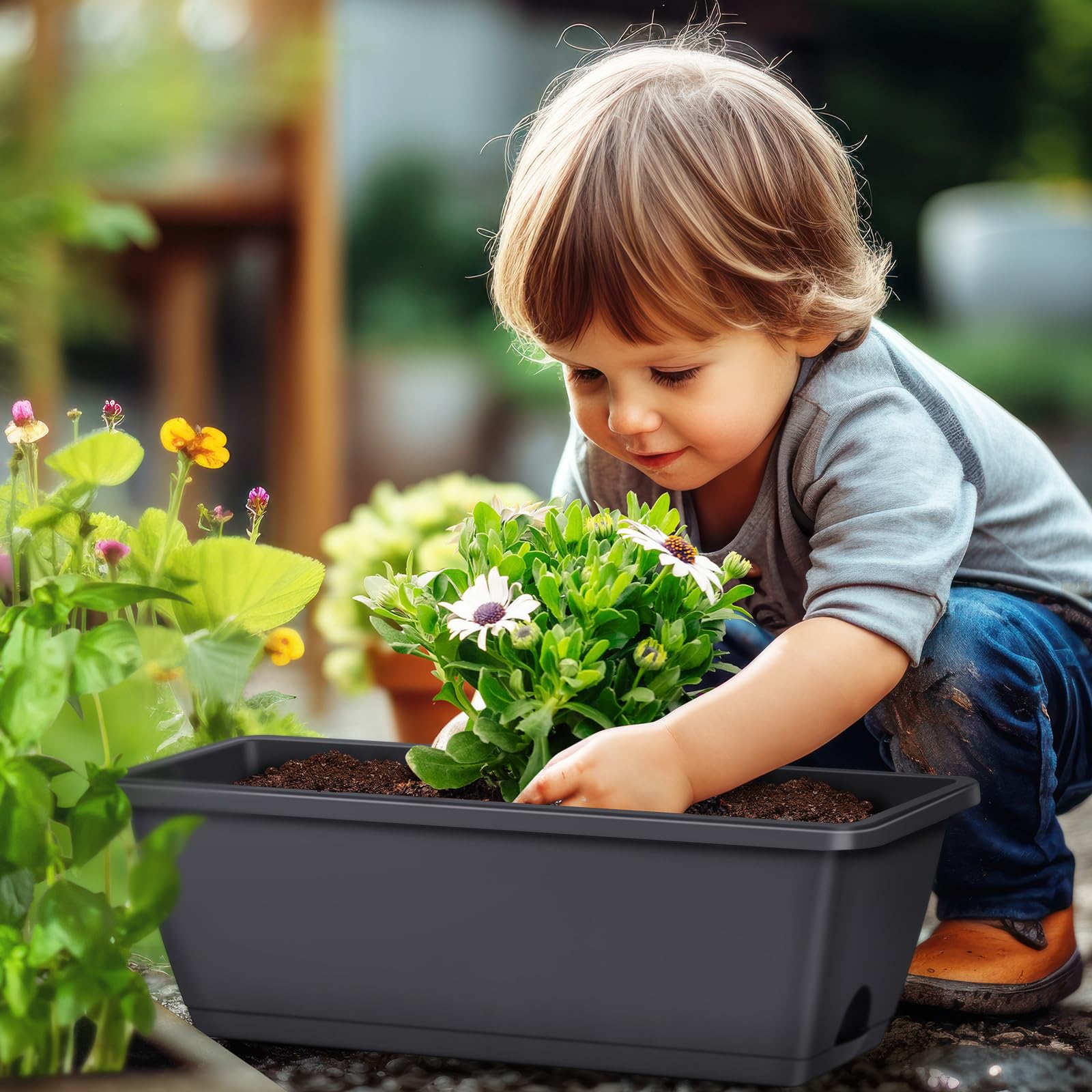 CADUKE large-capacity planter tray retaining moisture for healthy plants.