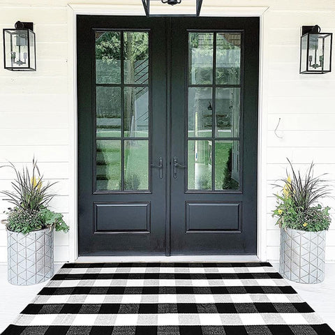 CAINANEL buffalo plaid outdoor rug front door mat enhances curb appeal and outdoor durability.