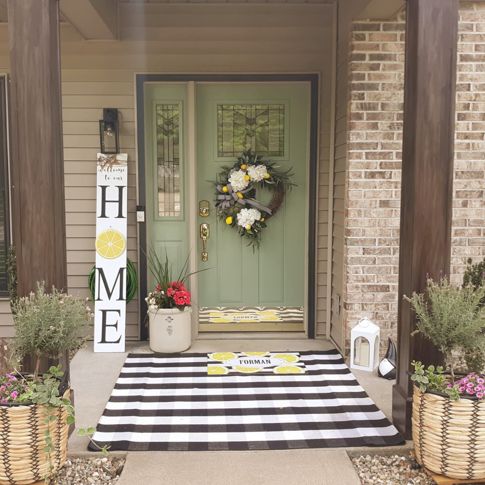 CAINANEL buffalo plaid rug entryway warmly welcomes guests and resists wear.