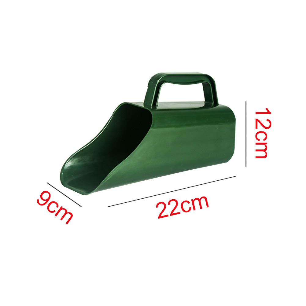 CALIDAKA soil scoop with ergonomic-handle enables comfortable gardening sessions