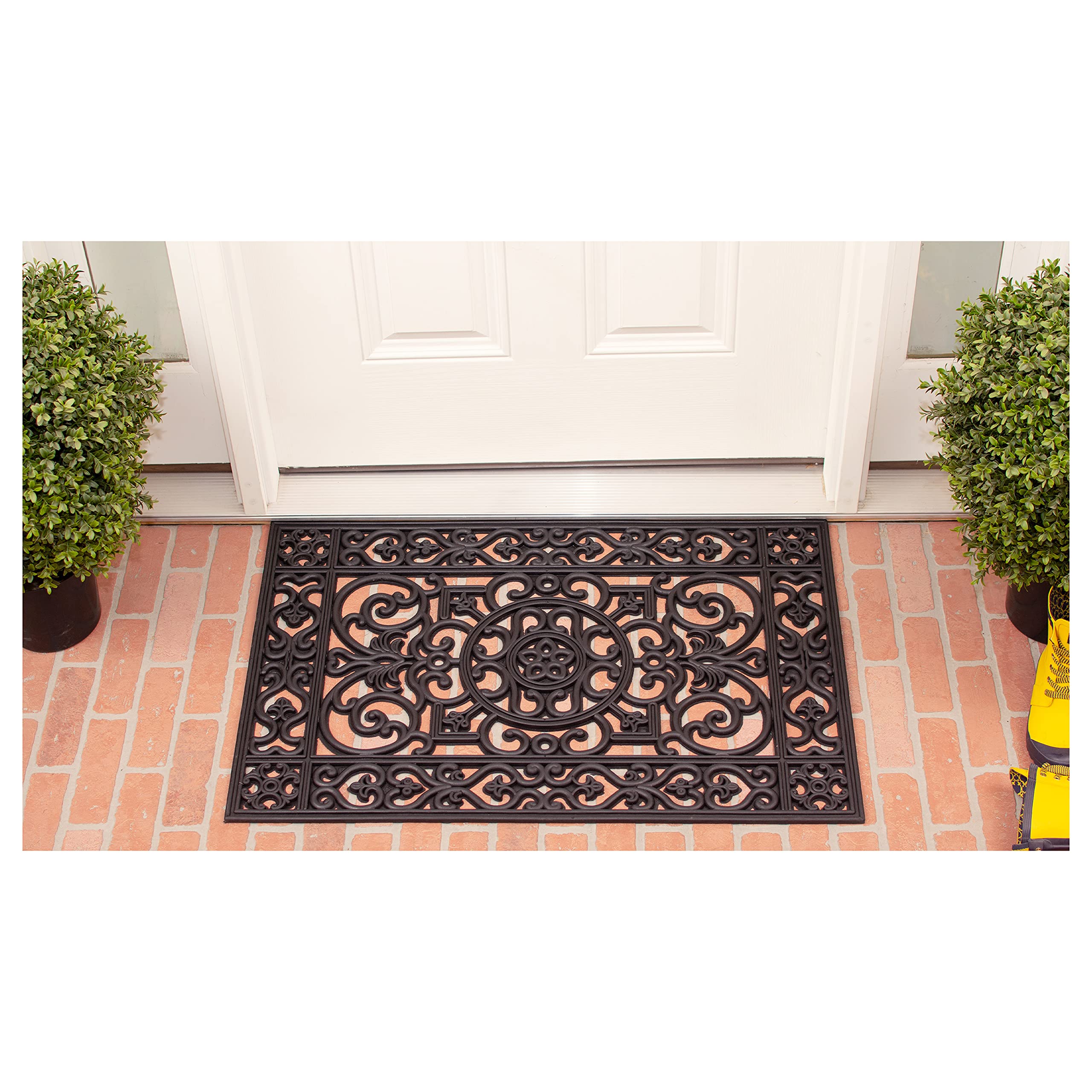 Calloway Mills Utopia 100-percent rubber doormat 24x36 for rainproof durability.