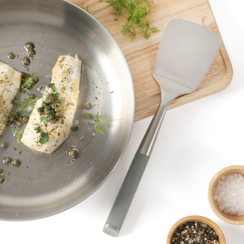 Calphalon Edge dishwasher-safe design for easy cleaning after cooking