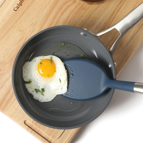 Calphalon Prime navy head design adds style to everyday cooking.