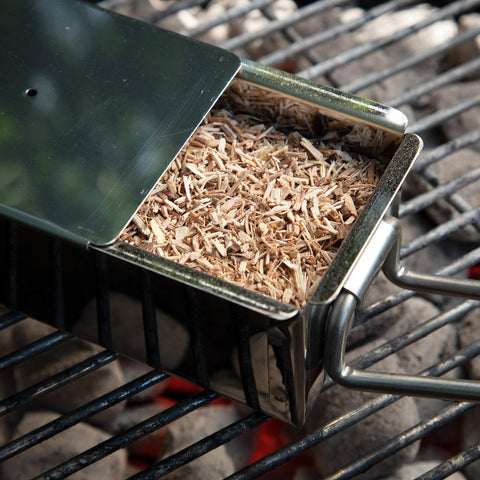 Camerons kiln-dried oak chips ensure consistent smoke production