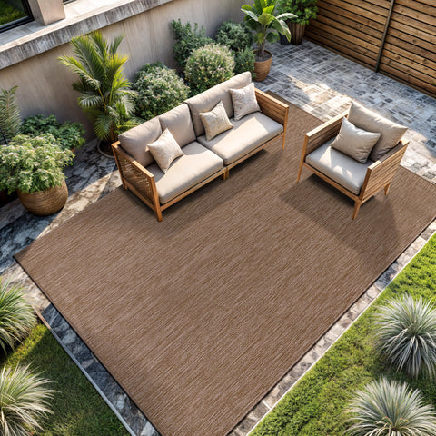 CAMILSON rug 5x7 lightweight and dust-release to help keep spaces tidy.