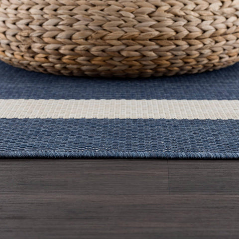 CAMILSON outer rug with dust-release design in entryway, easy maintenance.
