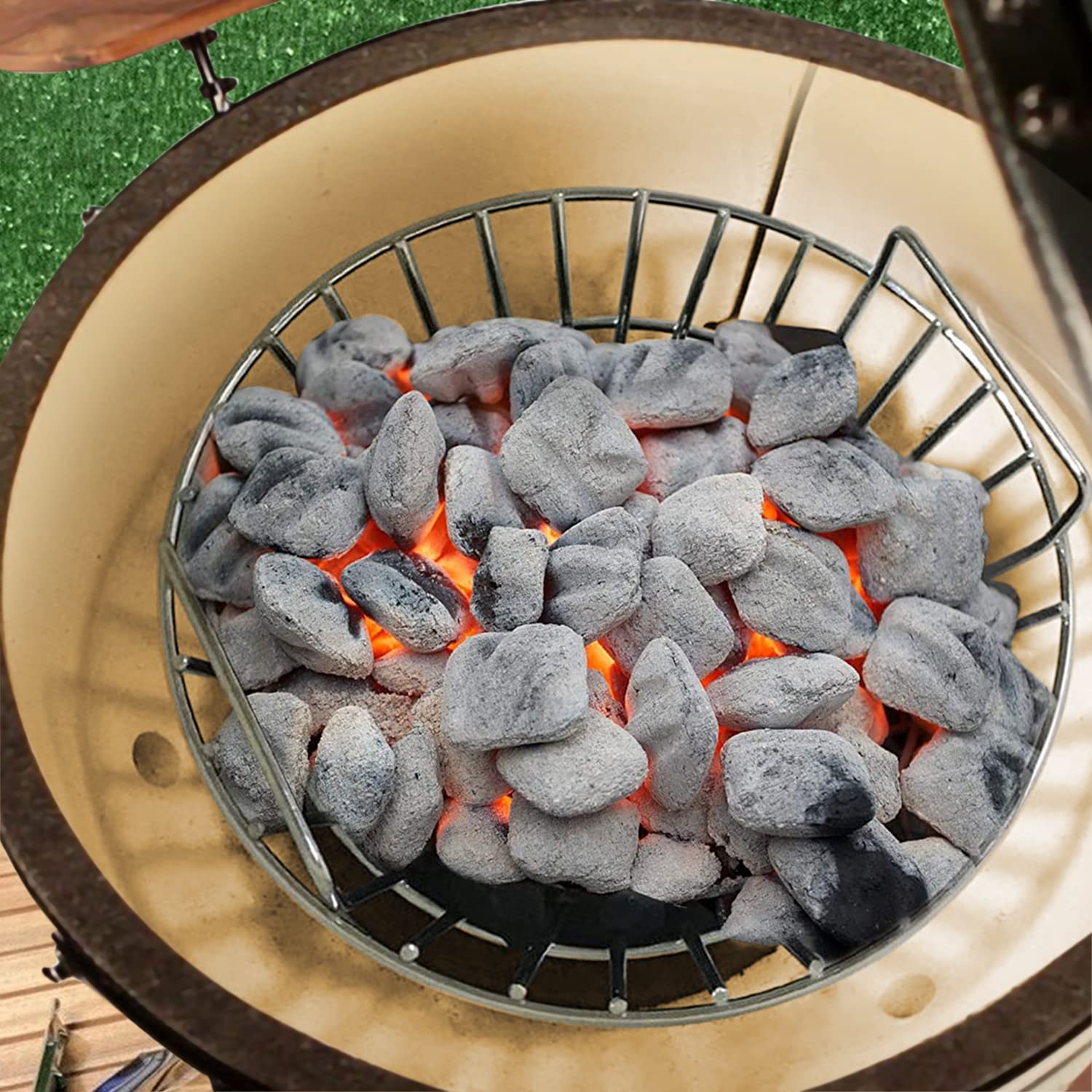 CANDANA Easy ash management after grilling sessions