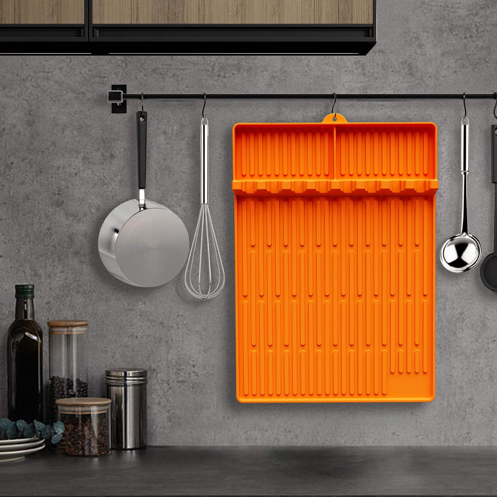 CANIVI Grill Pad non-slip surface keeps tools securely in place.
