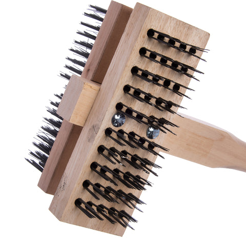 Carlisle 48-inch long-handle grill brush ideal for high-heat cleaning