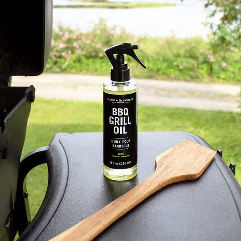 Caron & Doucet grill grate cleaning action highlights residue removal.