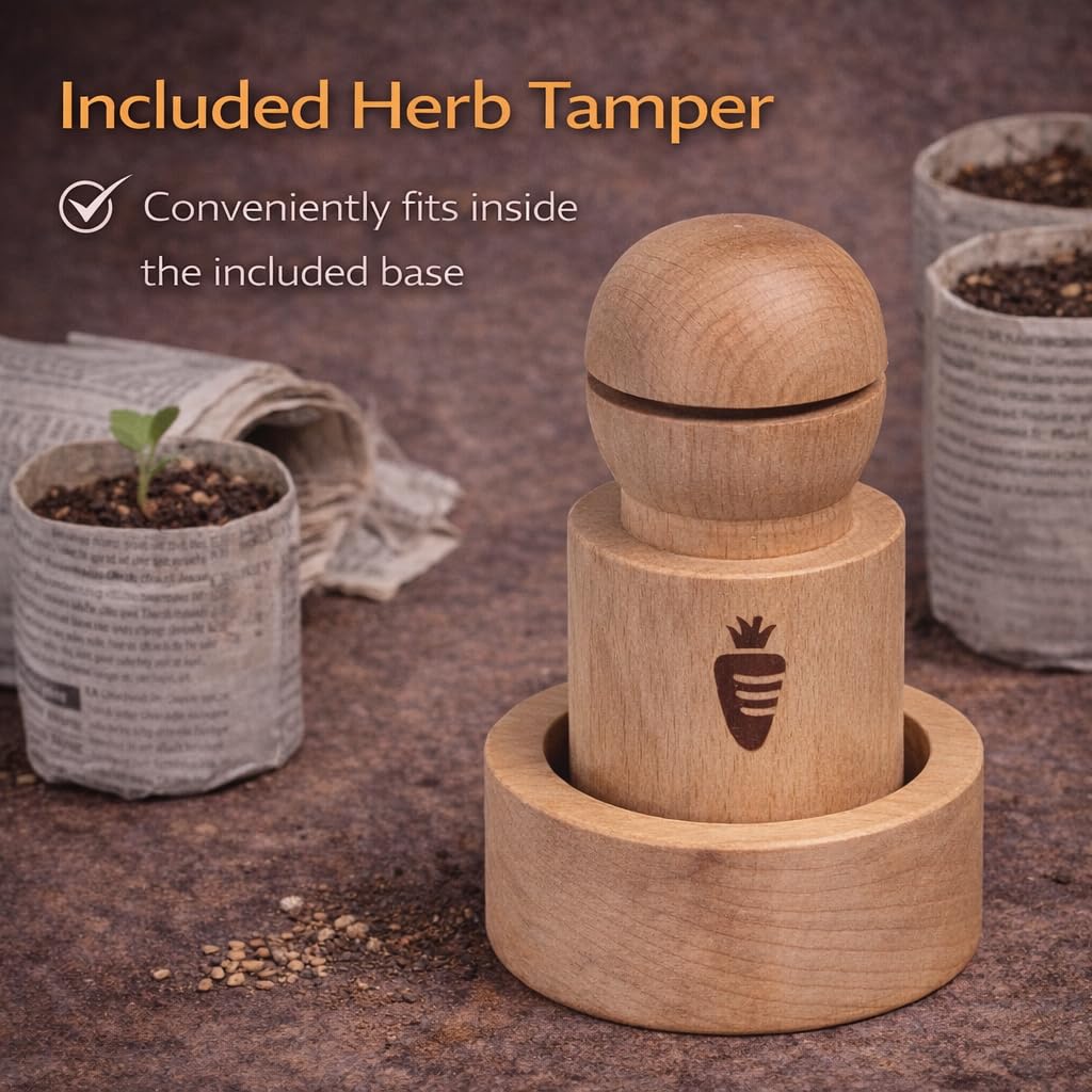 Carrot Design 2-inch paper pot base creates uniform starter pots.