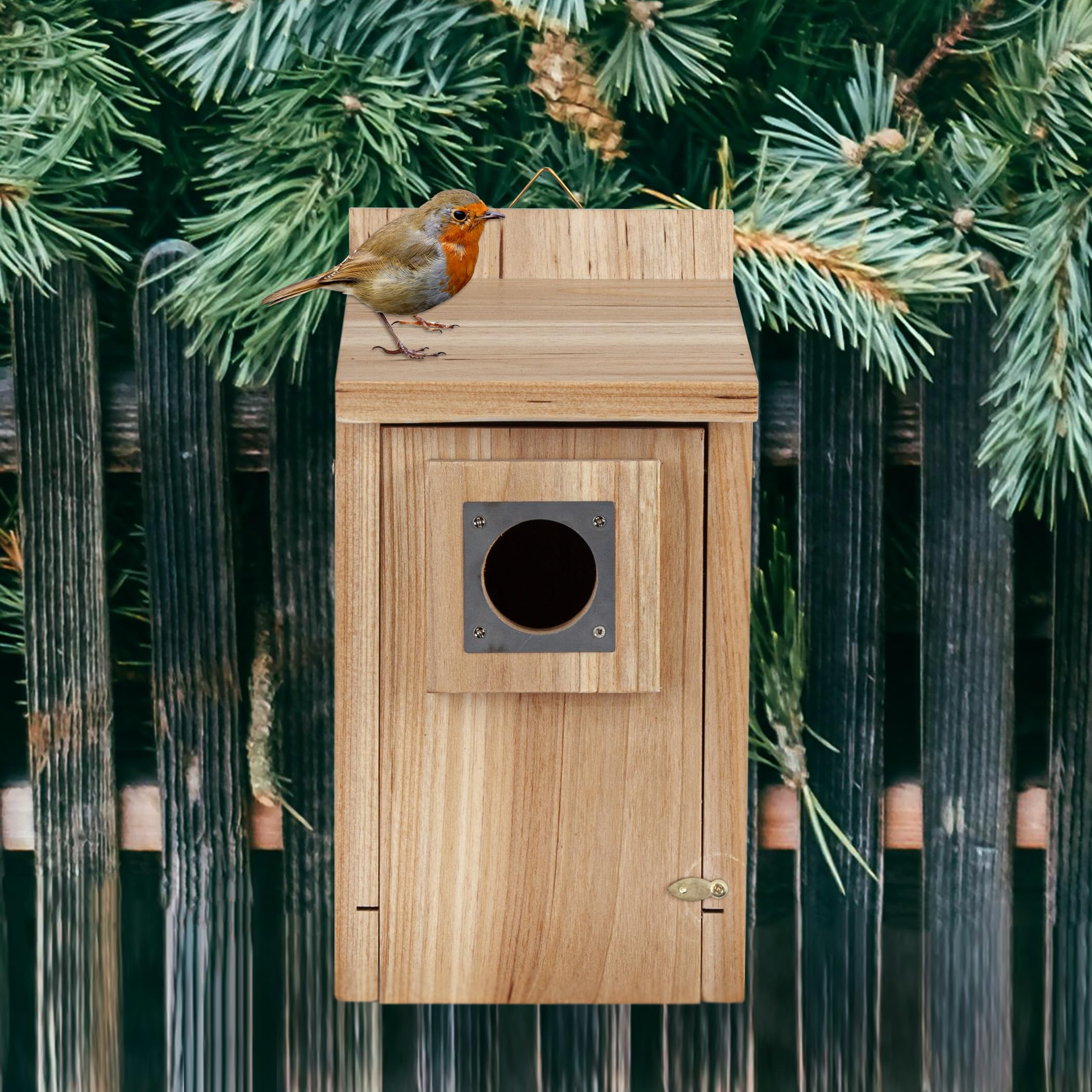 CARTMAN natural material birdhouse highlighting handcrafted detail.