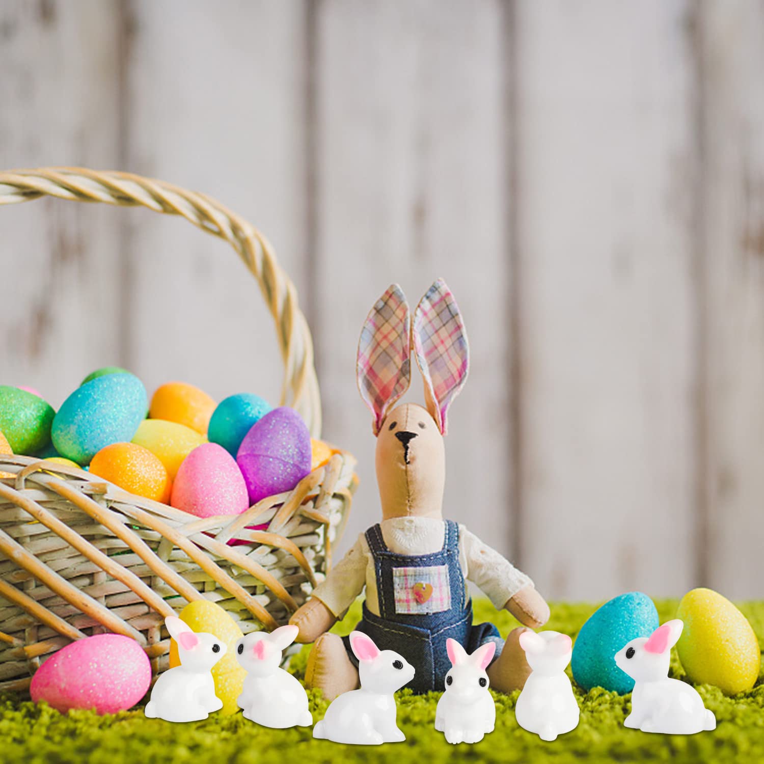 CCINEE Easter cake toppers with tiny bunnies for dessert displays.