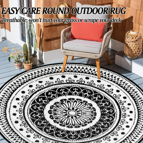 Cekene round outdoor rug fits deck, garden, and beach setups.