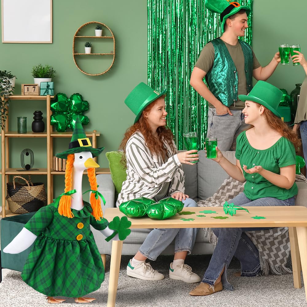 Celltestria St Patrick's Day decor idea creates festive yard focal point.