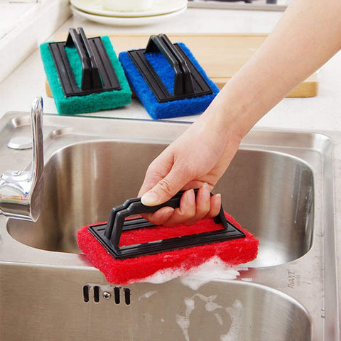 CfoPiryx roto-moulded spa cleaner protects roto-moulded surfaces.