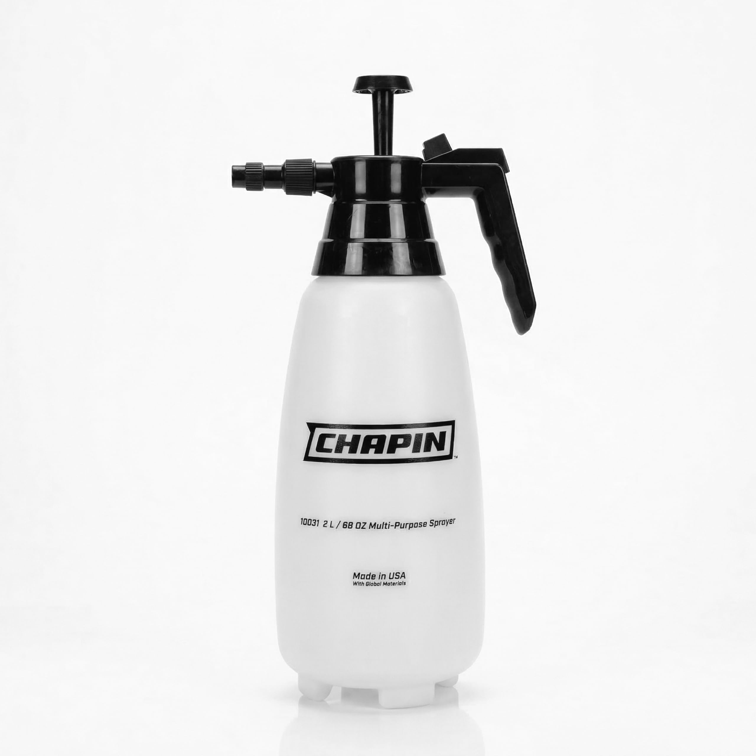 Chapin 10031 handheld sprayer with 68oz translucent tank enables easy fluid checks and precise mixing.