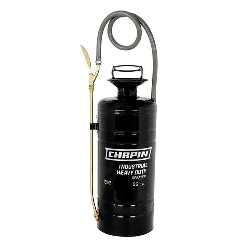 Chapin 1352 tank fill opening for quick filling and reduced splashes.